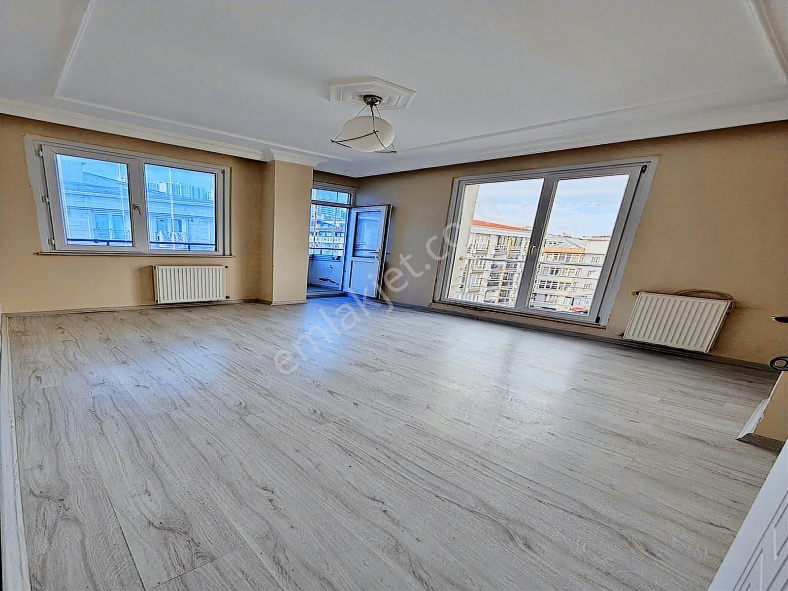 Mehterçeşme Satılık Asansörlü 2+1 Balkonlu Geniş Ferah Daire - Görsel 8