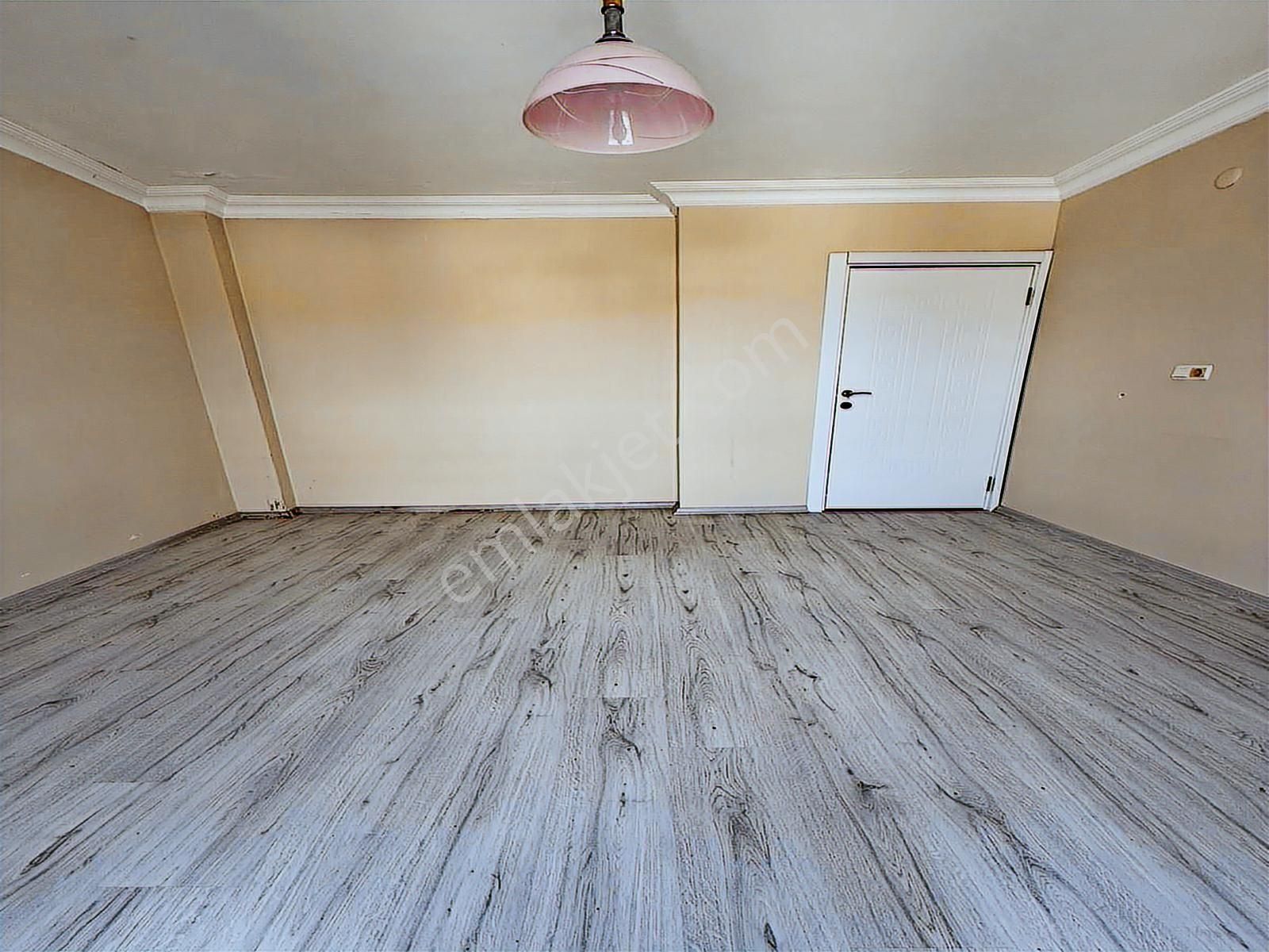 Mehterçeşme Satılık Asansörlü 2+1 Balkonlu Geniş Ferah Daire - Görsel 5