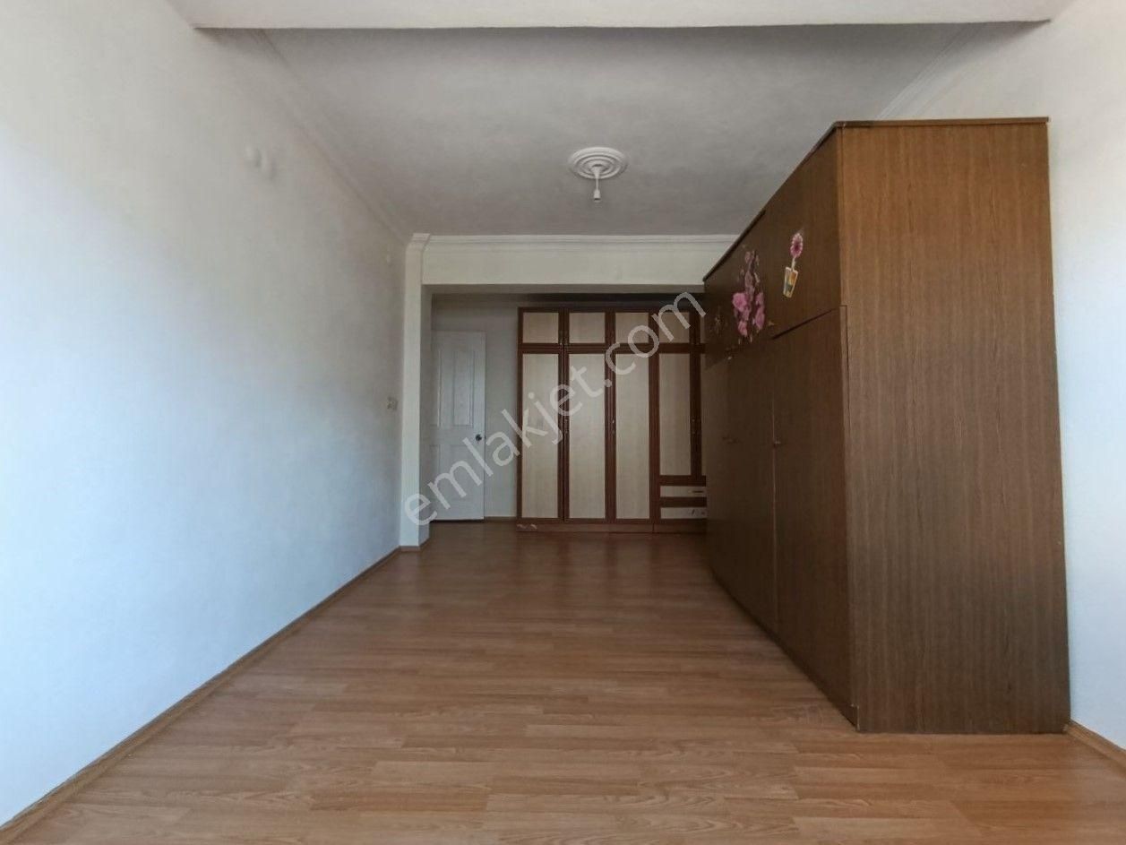 Altınkum Merkezde Denize 400 Metre Pazarın İçinde Ön Cephe 2+1 Daire - Görsel 23