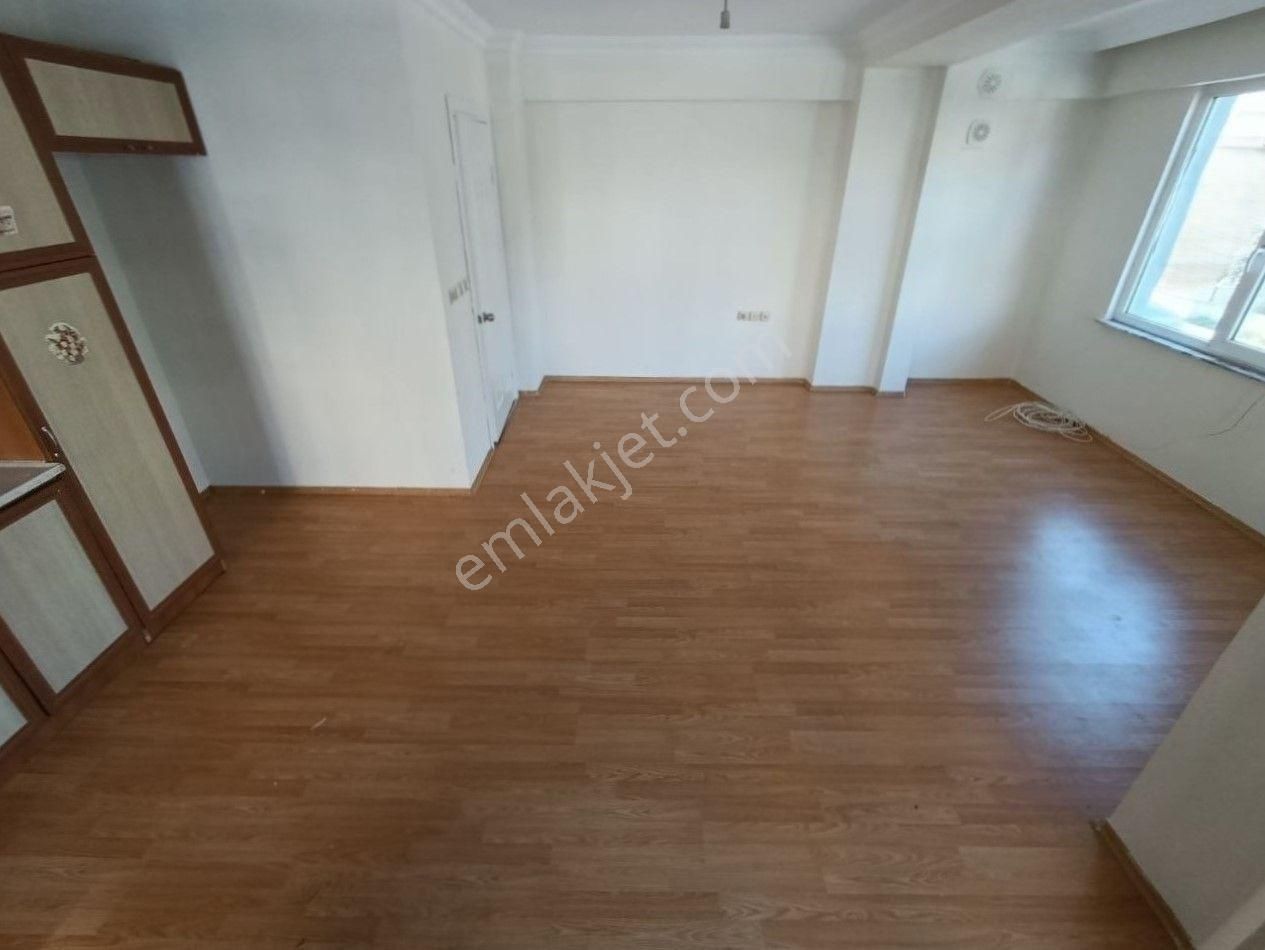 Altınkum Merkezde Denize 400 Metre Pazarın İçinde Ön Cephe 2+1 Daire - Görsel 5