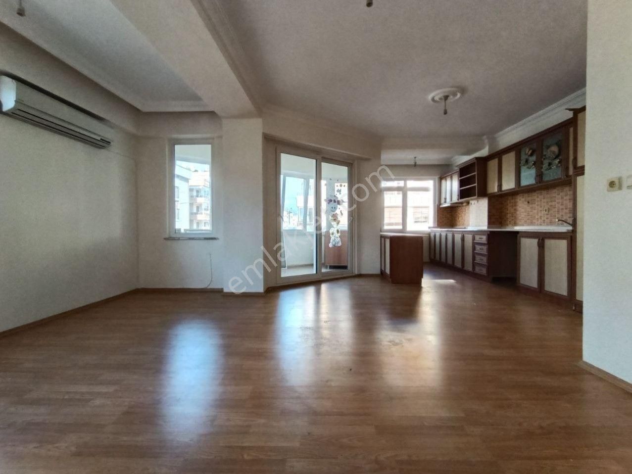 Altınkum Merkezde Denize 400 Metre Pazarın İçinde Ön Cephe 2+1 Daire - Görsel 10