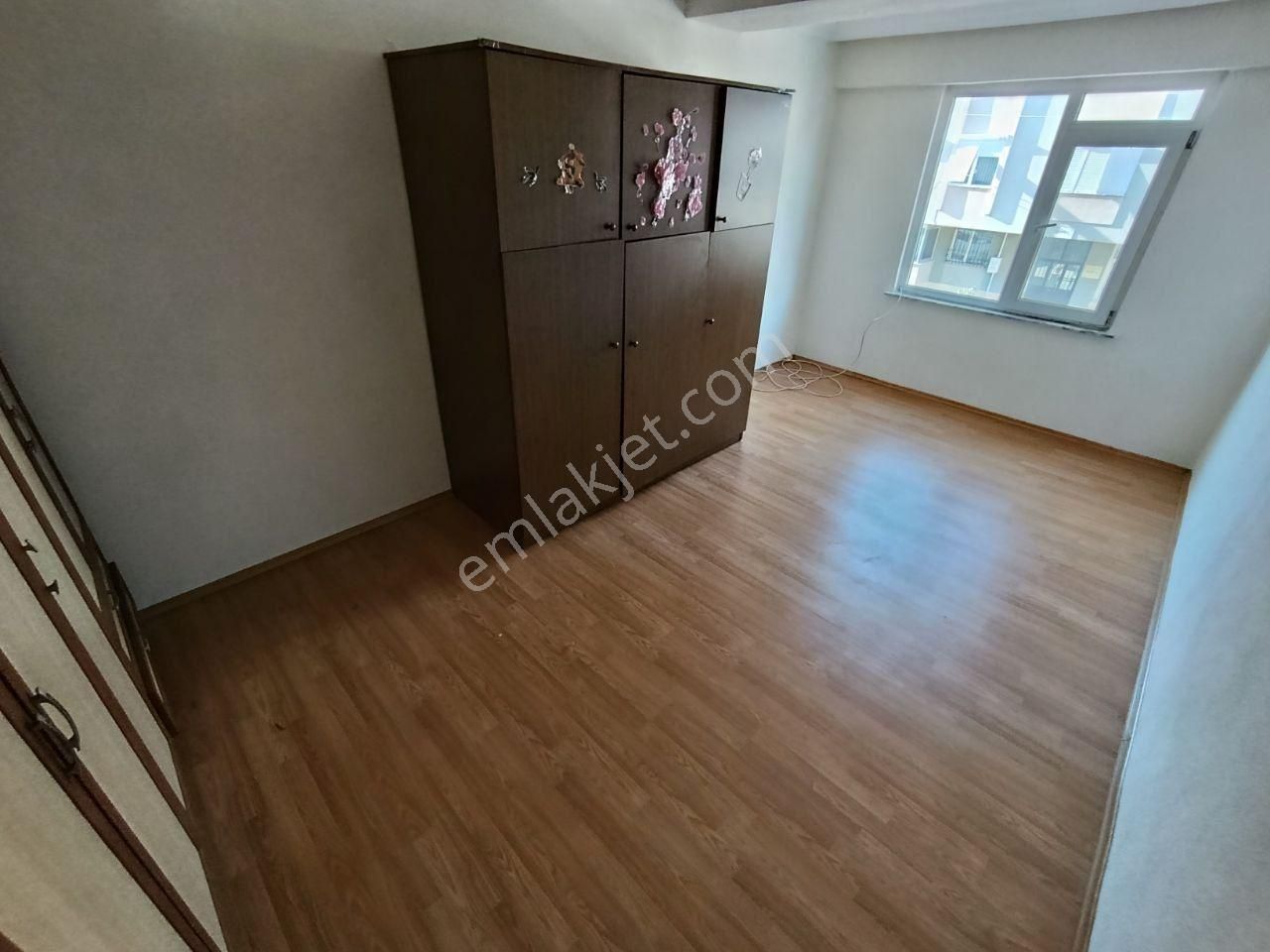 Altınkum Merkezde Denize 400 Metre Pazarın İçinde Ön Cephe 2+1 Daire - Görsel 17