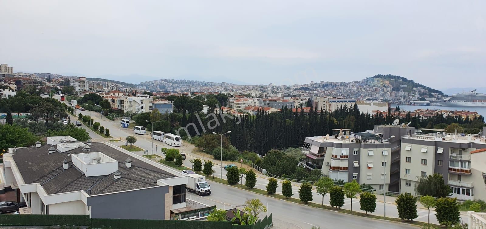 Kuşadası'nın En Prestijli Bölgesi'nde Satılık Villa Arsası - Görsel 5