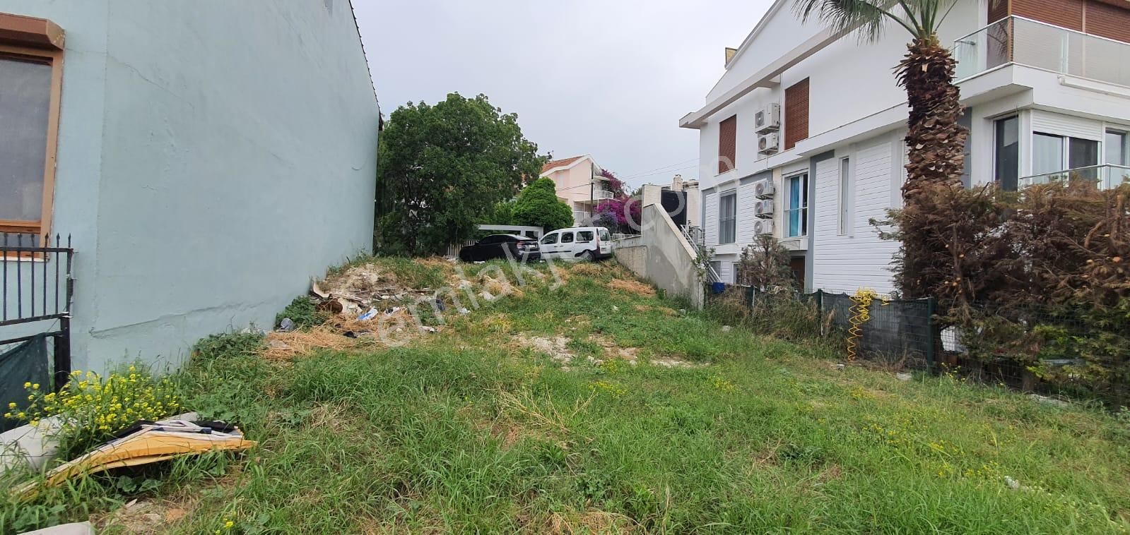 Kuşadası'nın En Prestijli Bölgesi'nde Satılık Villa Arsası - Görsel 10