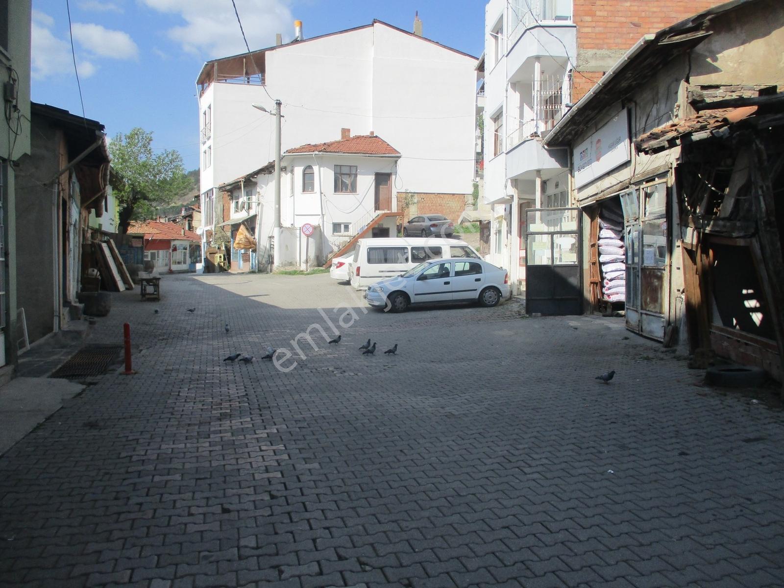 Çorum İskilip Semerciler Çarşısında 48 M2 İki Dükkan Satılık Dük - Görsel 4