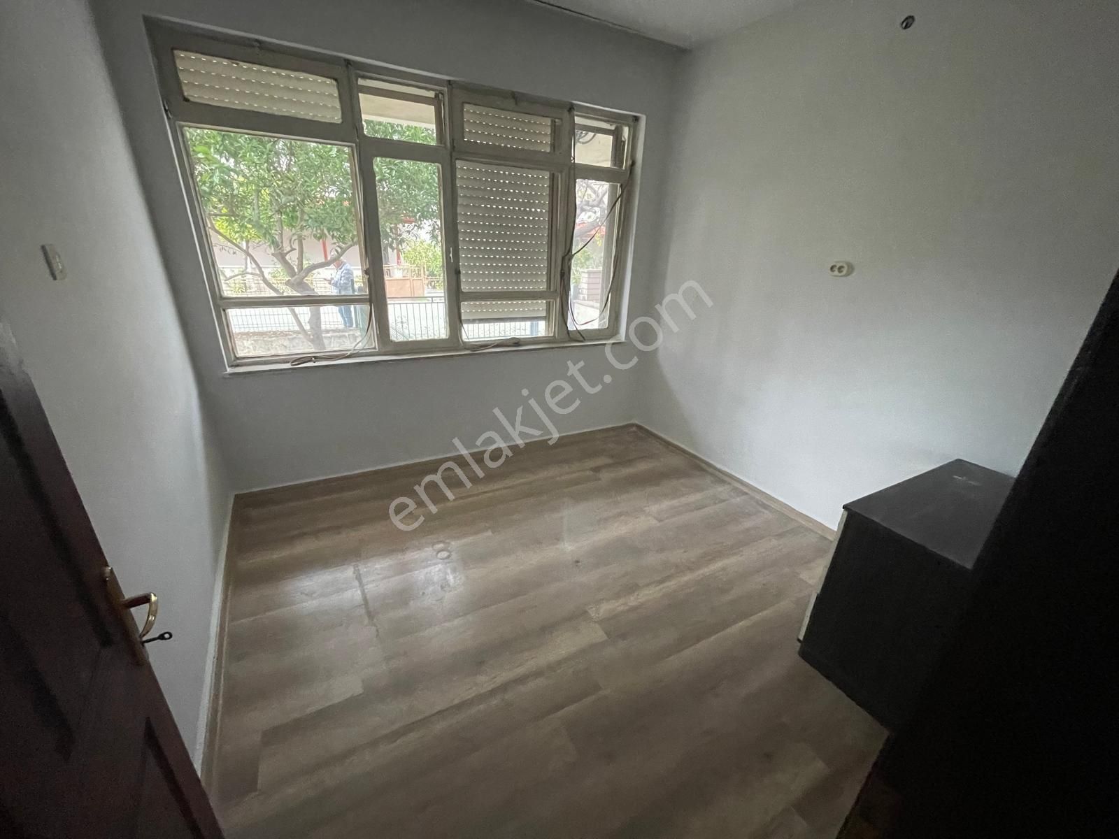 Altınoluk’ta Denize 1 Sokak – Müstakil Tadında, Bahçe Kullanımlı Daire - Görsel 10