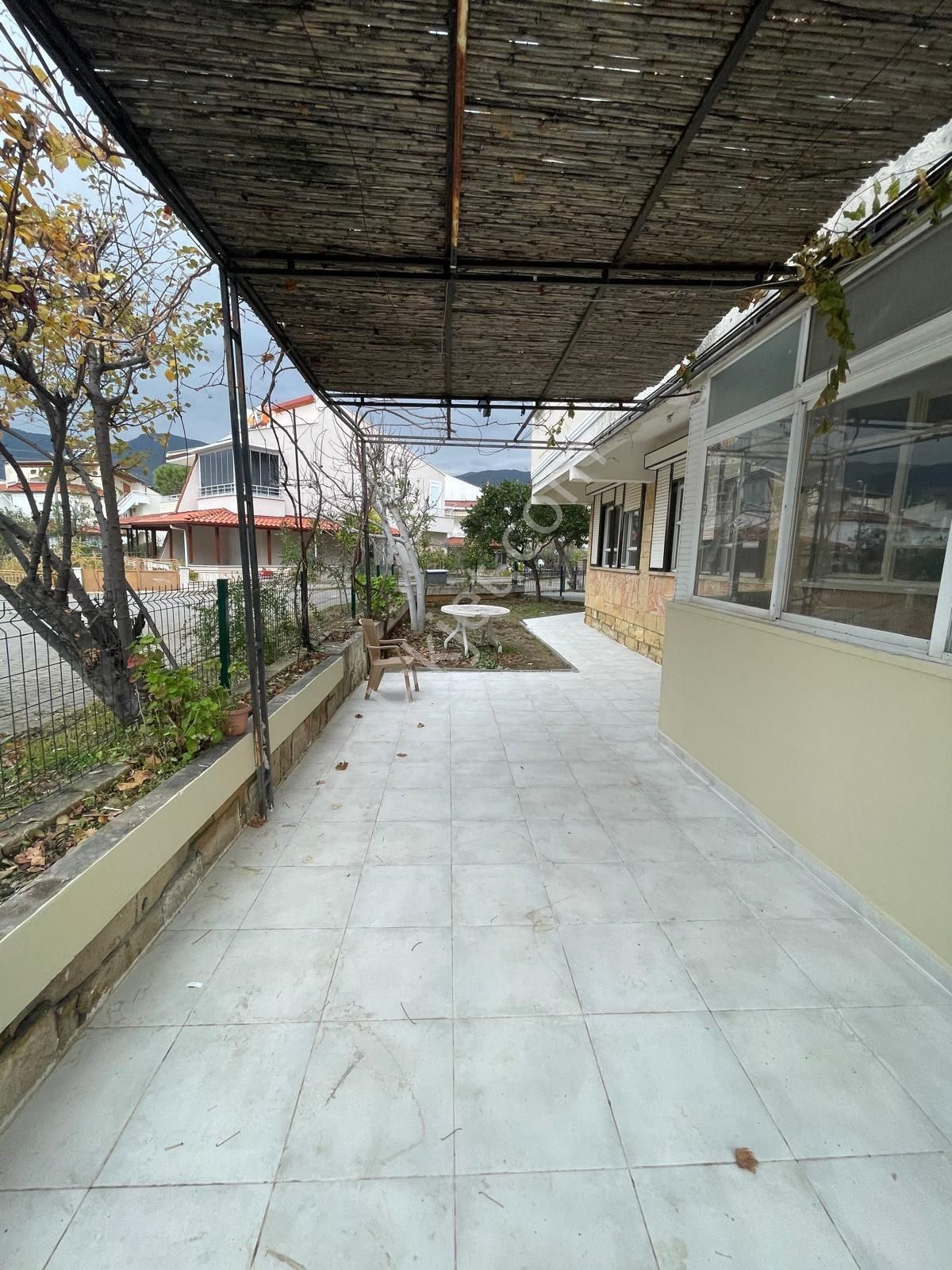 Altınoluk’ta Denize 1 Sokak – Müstakil Tadında, Bahçe Kullanımlı Daire - Görsel 30