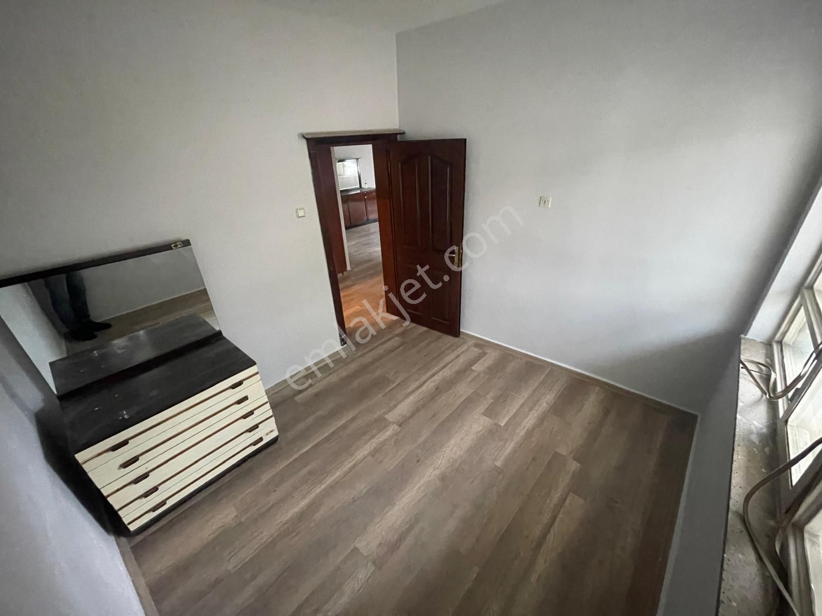 Altınoluk’ta Denize 1 Sokak – Müstakil Tadında, Bahçe Kullanımlı Daire - Görsel 12