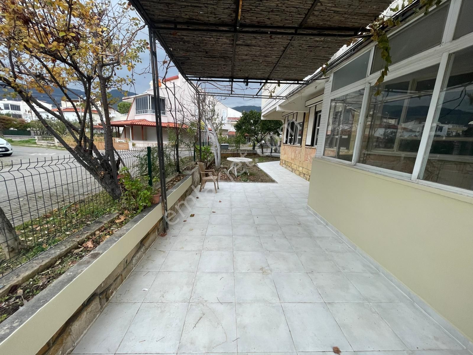 Altınoluk’ta Denize 1 Sokak – Müstakil Tadında, Bahçe Kullanımlı Daire - Görsel 29