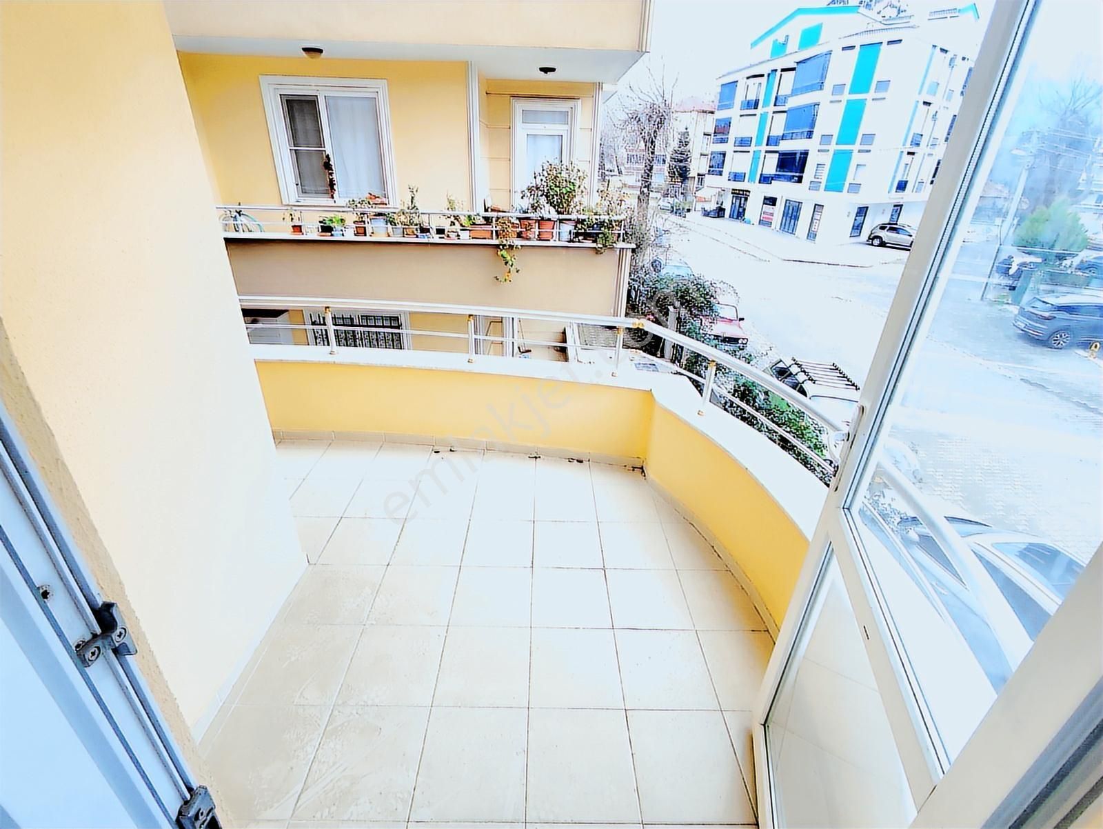 Akçay İkizçay Da Ferah Ön Cephe 2+1 Kapalı Mutfak Arakat Daire - Görsel 29