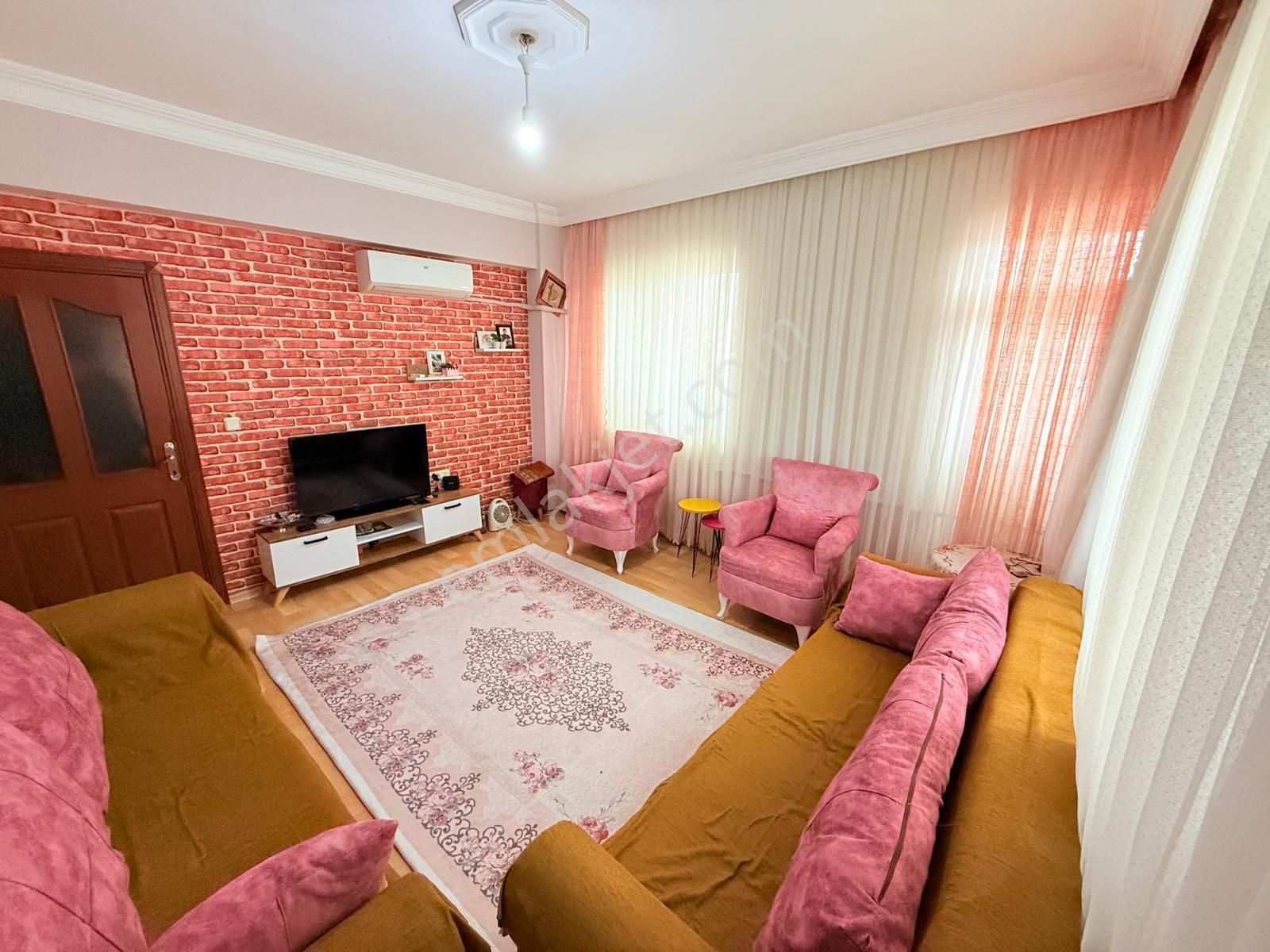 Varsak Aydoğmuşta 2+1 Katta 105m2 Satılık Daire - Görsel 2