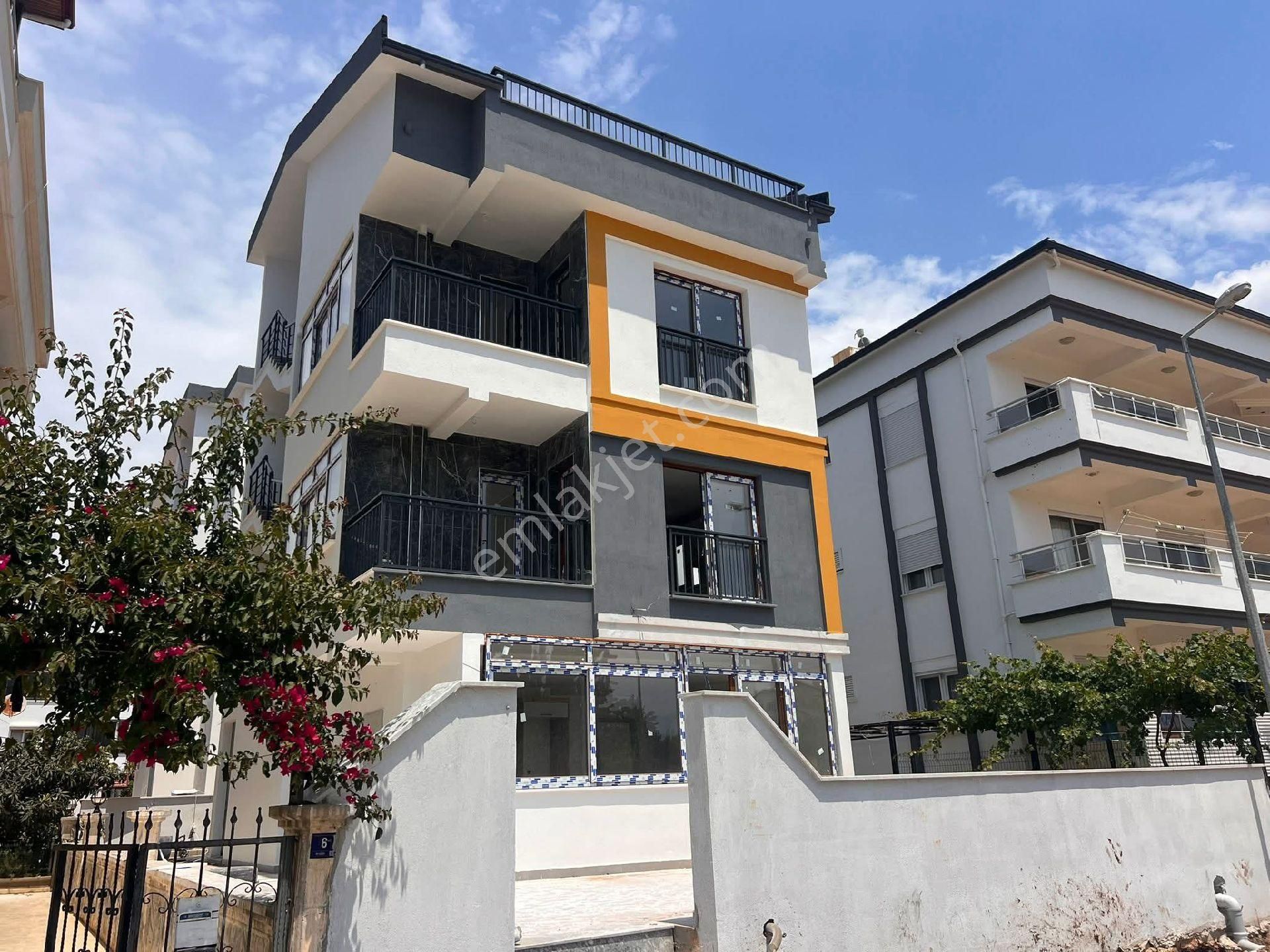 Didim'de Denize 900 M Mesafede Satılık 2+1 Daire ( Yeni, Asansörlü)