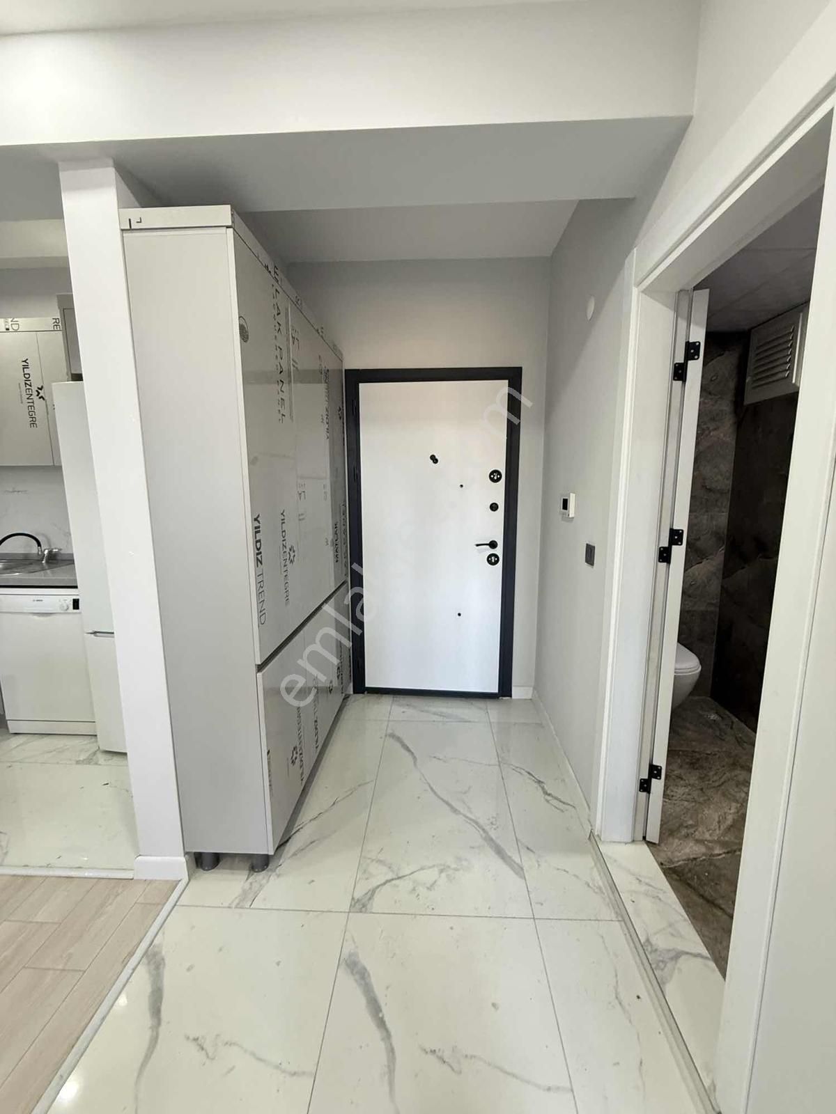 Akkaya İnşaatan Rumelide Yatay Mimari Y.ısıtmalı Lüks Eşyalı 1+1 - Görsel 2