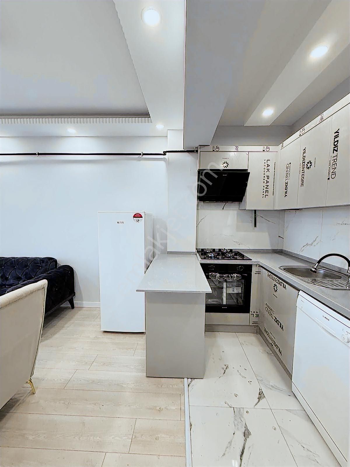 Akkaya İnşaatan Rumelide Yatay Mimari Y.ısıtmalı Lüks Eşyalı 1+1 - Görsel 6