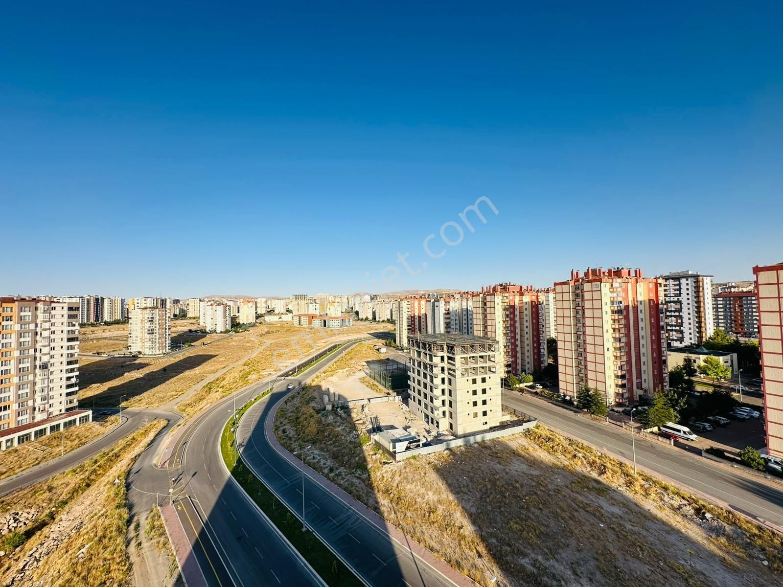 Beyazşehirn Engüzel Konumunda Satlık 3+1 Güney Cephe Ferah Daire - Görsel 14