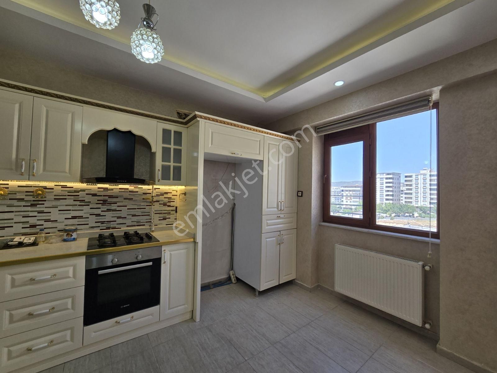 Yasin Batan'dan 35 Metreye 2. Parsel Geniş Arakat Mükemmel Daire - Görsel 16