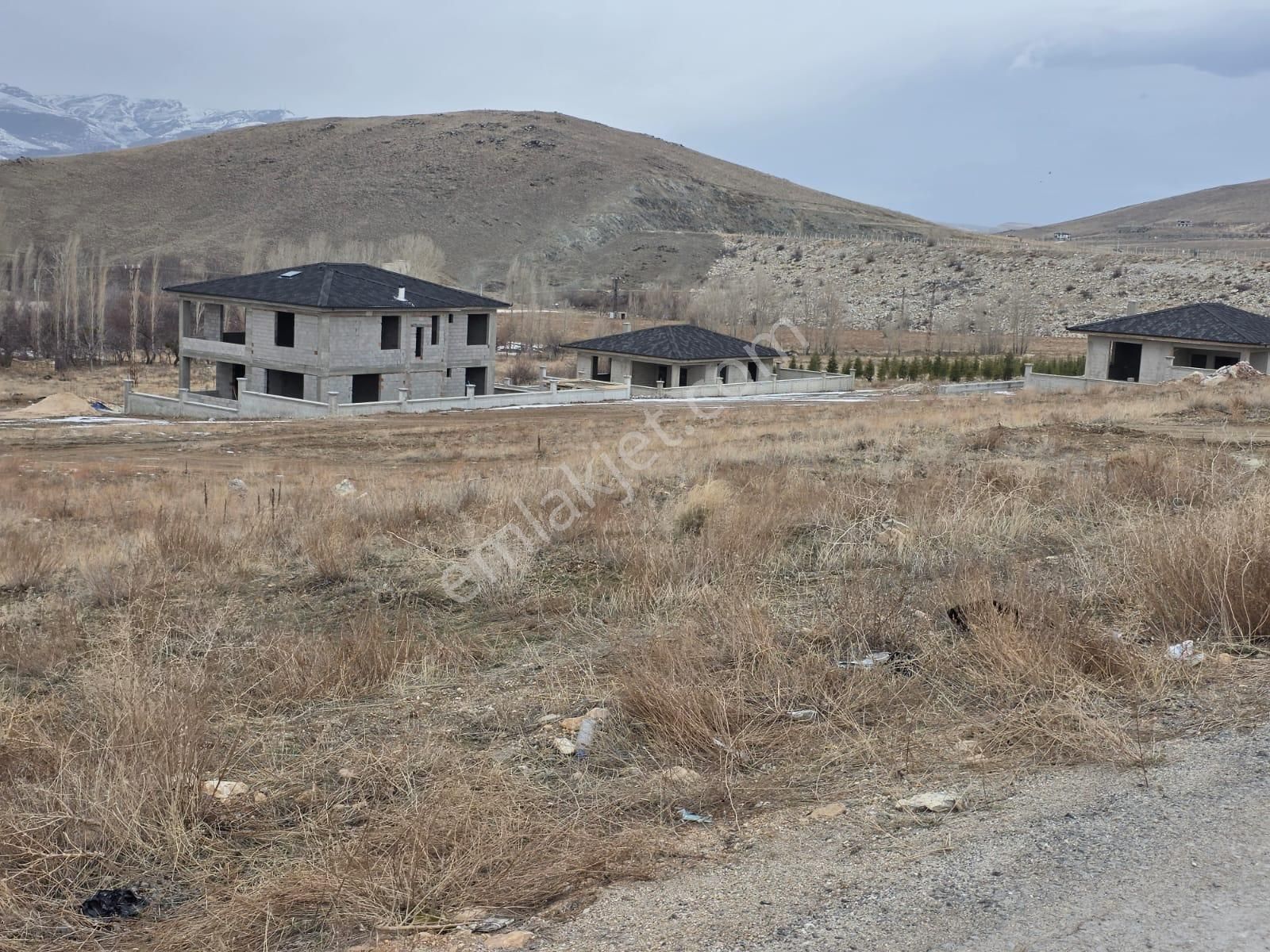 Cm Emlaktan, Gümüşler Eski Mah. Baraj Yolu Üzeri, Ana Yola 2. Parsel 409 M2 Satılık Arsa