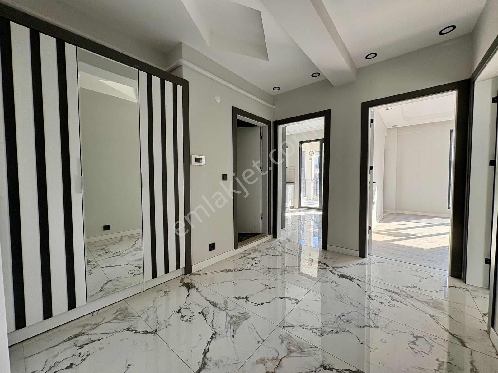 Rw Nefes'ten Bahçelievler'de Satılık Kapalı Mutfak Daire