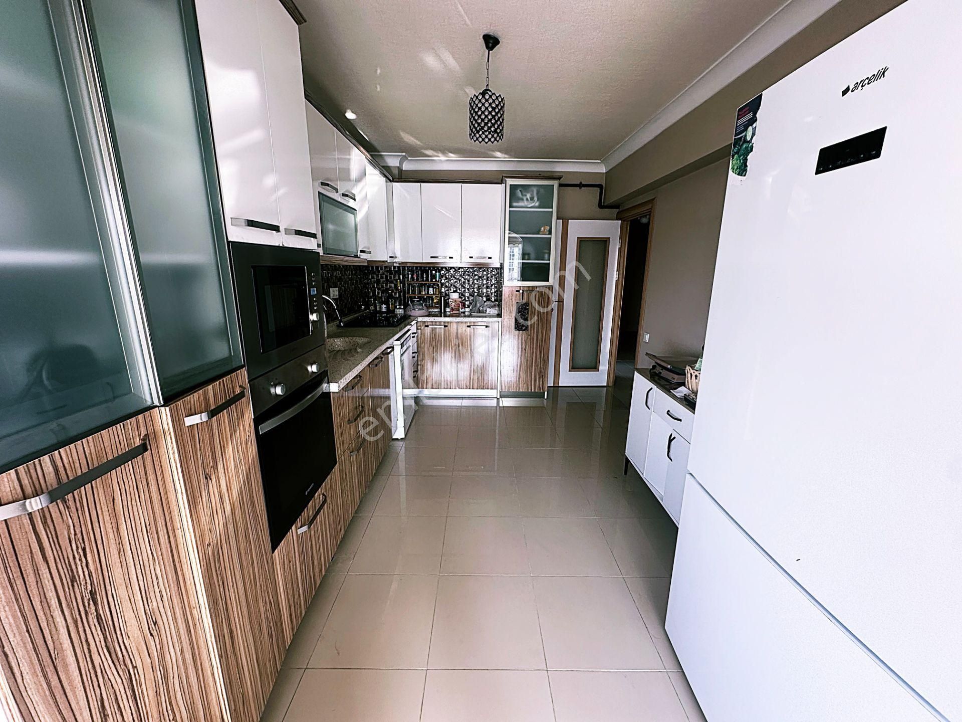 Cihandan Kalatepe Demirdağ Cadde Üzeri Satlık Yapılı 4+1 Daire - Görsel 3