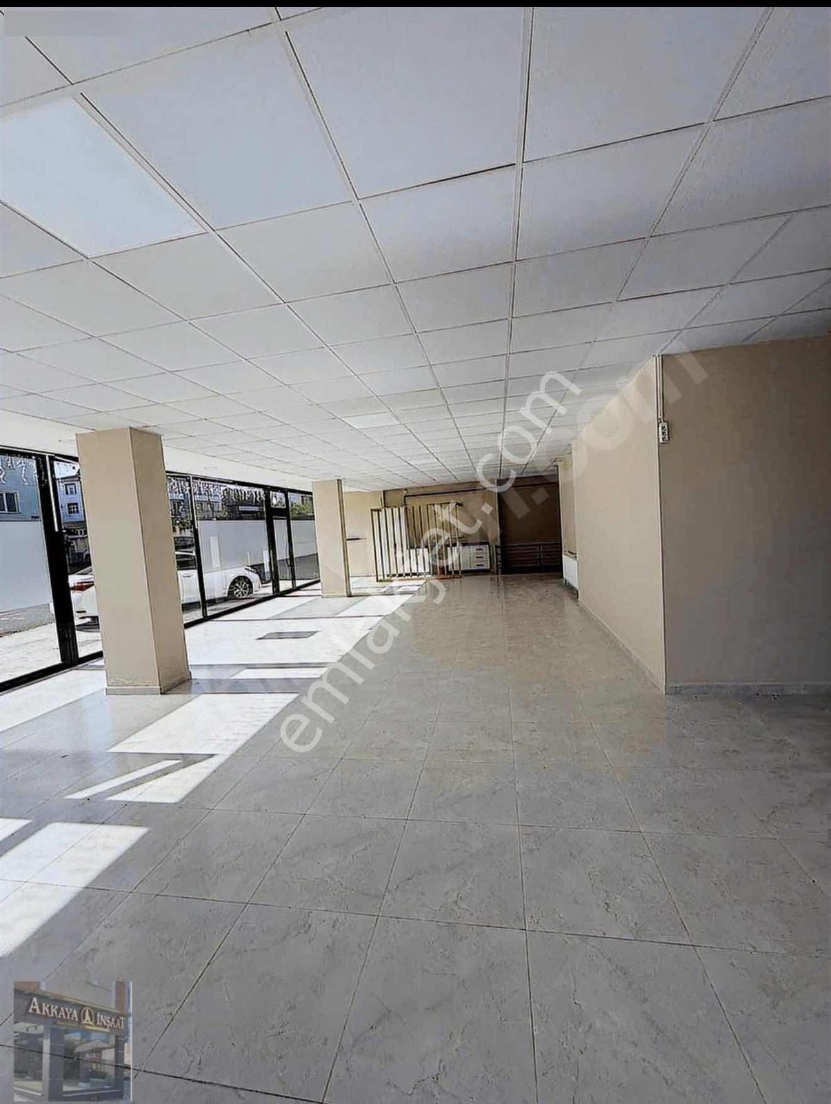 Akkaya İnşaattan Mükemmel Konumda Köşe Başı Dükkan - Görsel 13