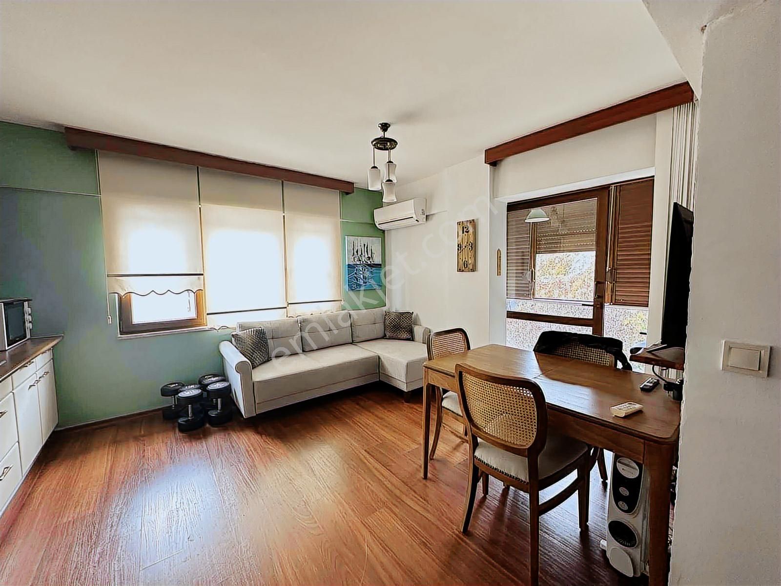 Merkezde Eşyalarıyla Birlikte Bakımlı 1+1 Satılık Daire - Görsel 5