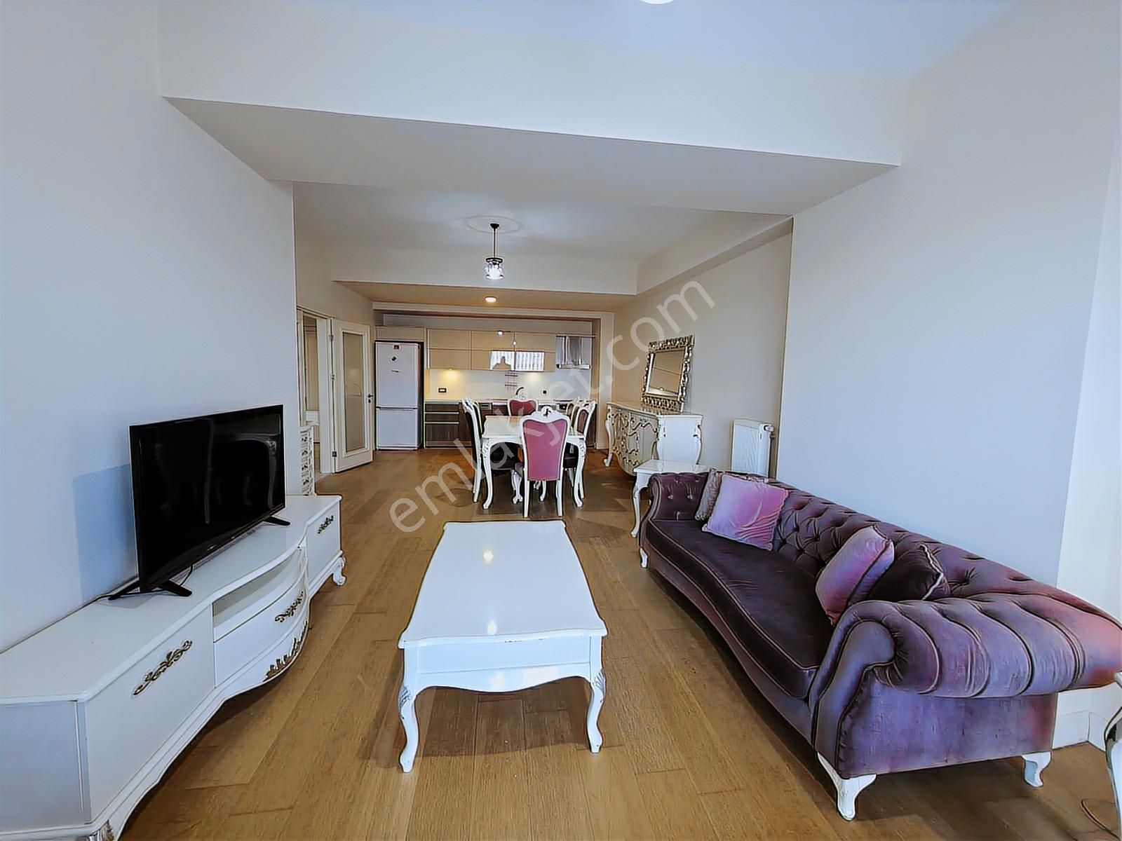 Venezia`da Buyuk Tıpı 2+1satılık Daıre Boş Ve Taşınmaya Hazır