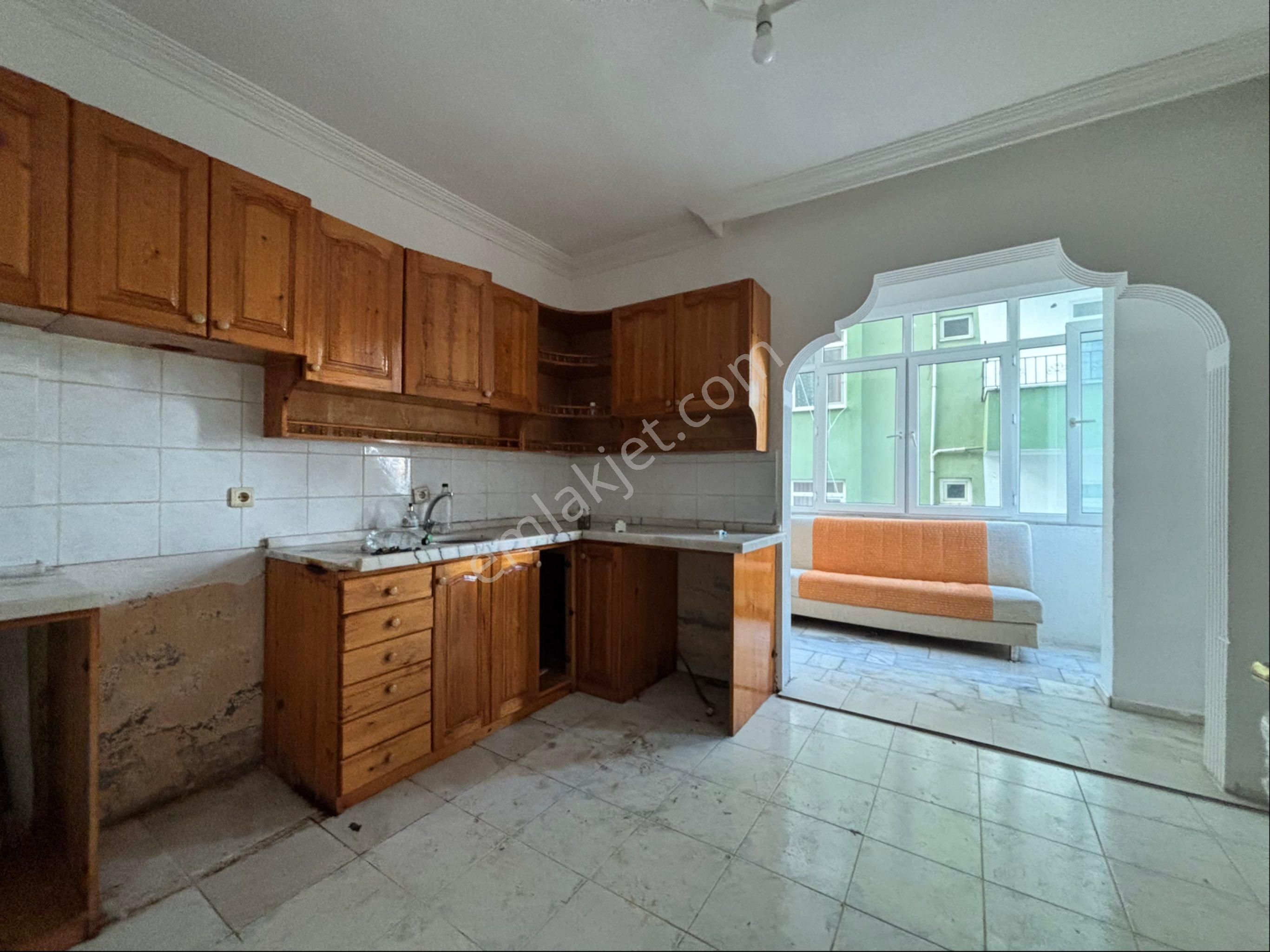 Taşyaka'da 2+1 Ayrı Mutfak Satılık Daire - Görsel 11