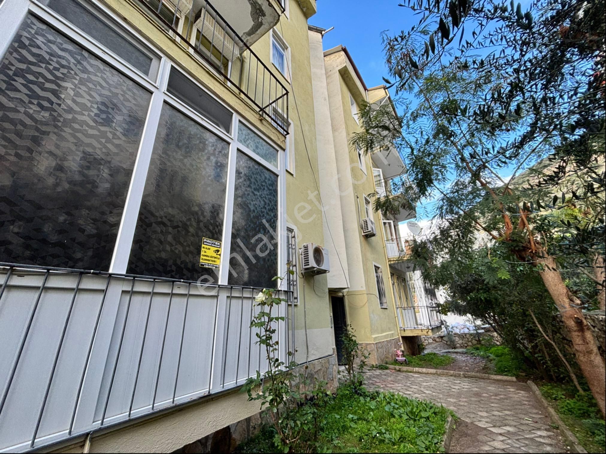 Taşyaka'da 2+1 Ayrı Mutfak Satılık Daire - Görsel 2