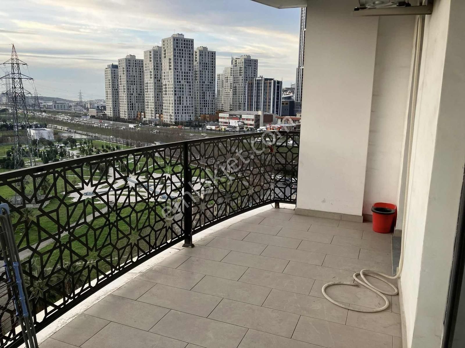 Babacan Palace Da 1+1 Yarımlık Daire - Görsel 8