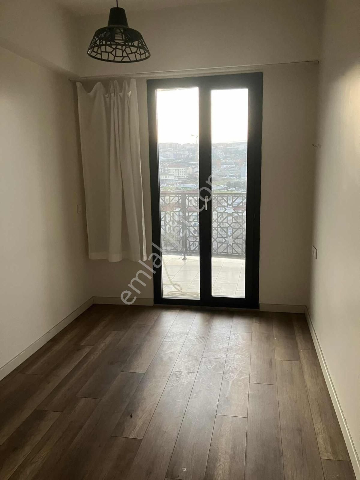 Babacan Palace Da 1+1 Yarımlık Daire - Görsel 2