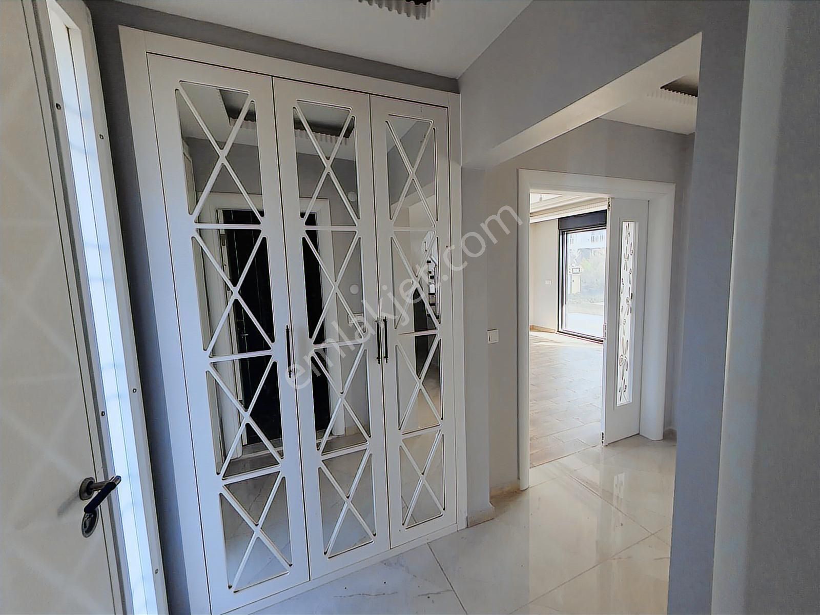 Rw Nefes'ten Pelitköy Sahil'de Satılık 3+1 Villa - Görsel 33