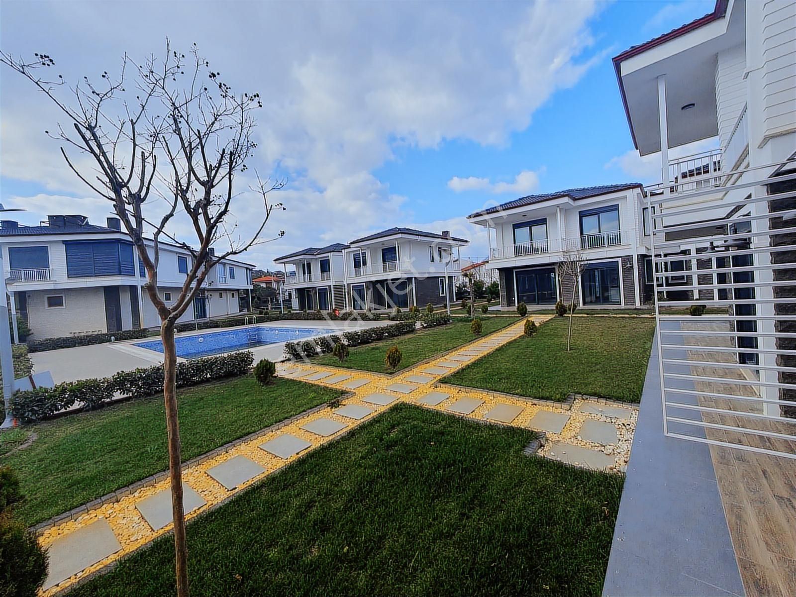 Rw Nefes'ten Pelitköy Sahil'de Satılık 3+1 Villa - Görsel 22