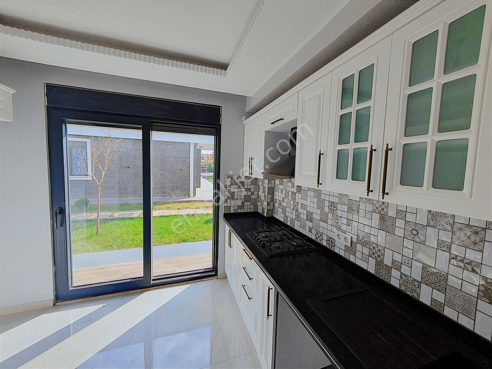 Rw Nefes'ten Pelitköy Sahil'de Satılık 3+1 Villa - Görsel 19