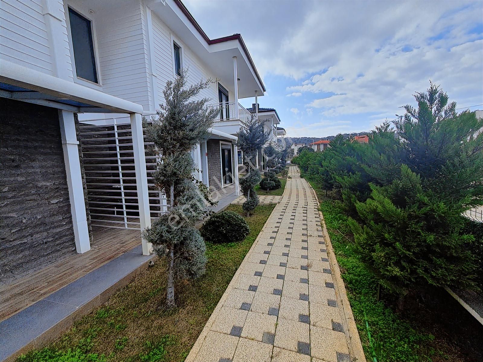 Rw Nefes'ten Pelitköy Sahil'de Satılık 3+1 Villa - Görsel 32