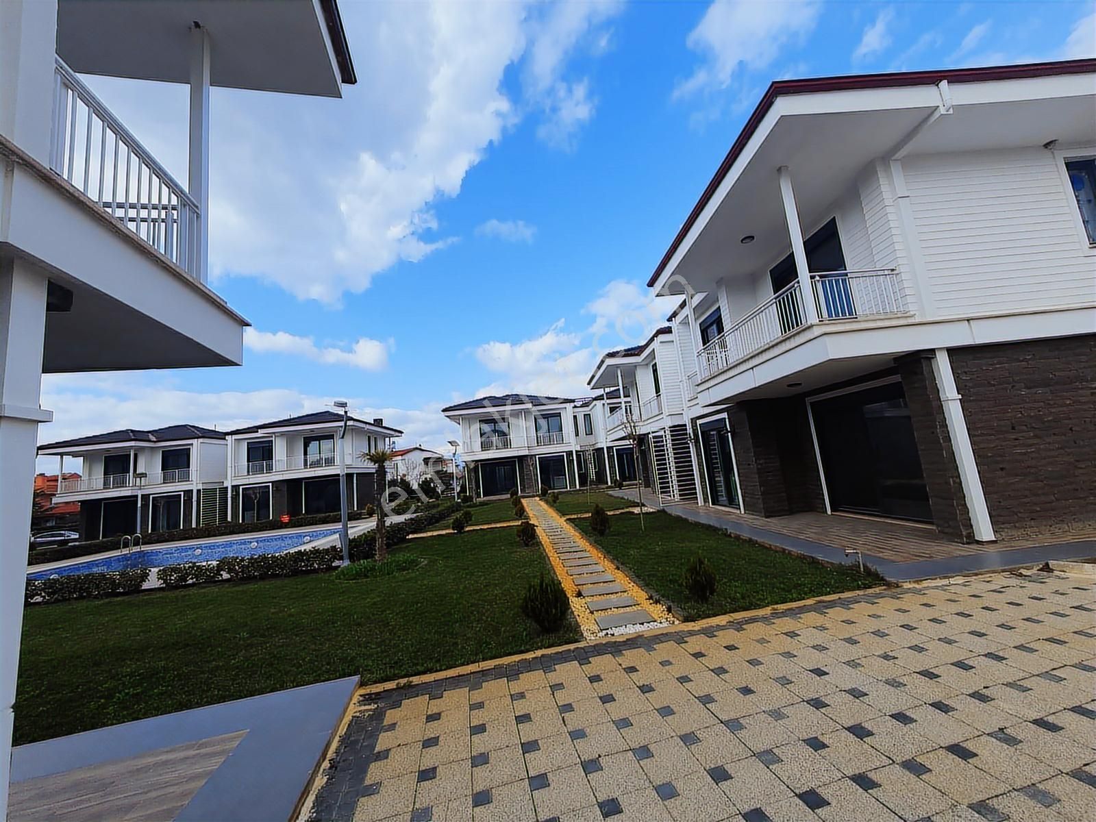 Rw Nefes'ten Pelitköy Sahil'de Satılık 3+1 Villa - Görsel 21