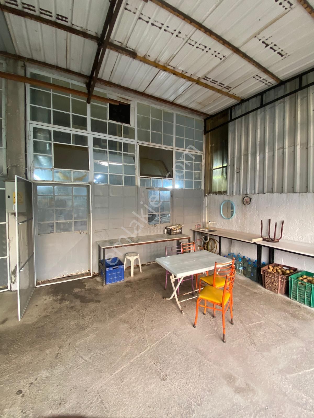 Sanayi İçinde 100 M2 Asma Katlı İş Yeri - Görsel 3