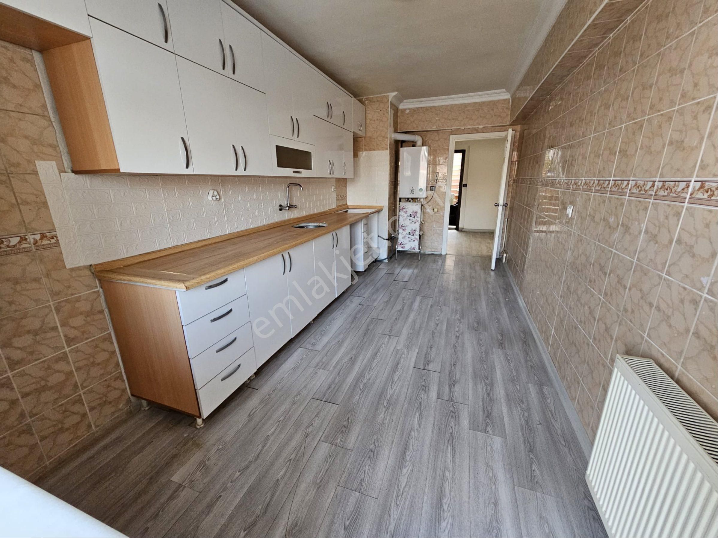 Güler Emlak’dan Ankara H.gazi Başak Mh. Satılık 3+1 Daire - Görsel 27