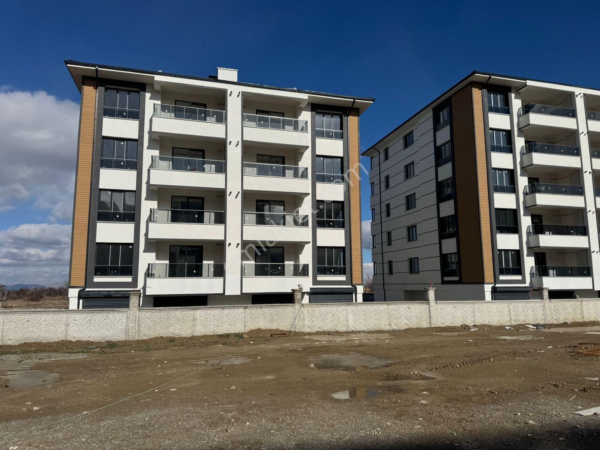 Erkam Emlakdan Satlık 2+1 Sıfır Garajlı Çok Geniş