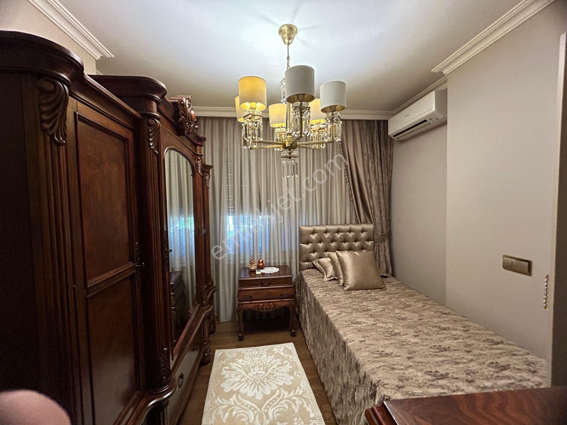 Çengelköy'de Boğaz Manzaralı Muhteşem Malikane - Görsel 24