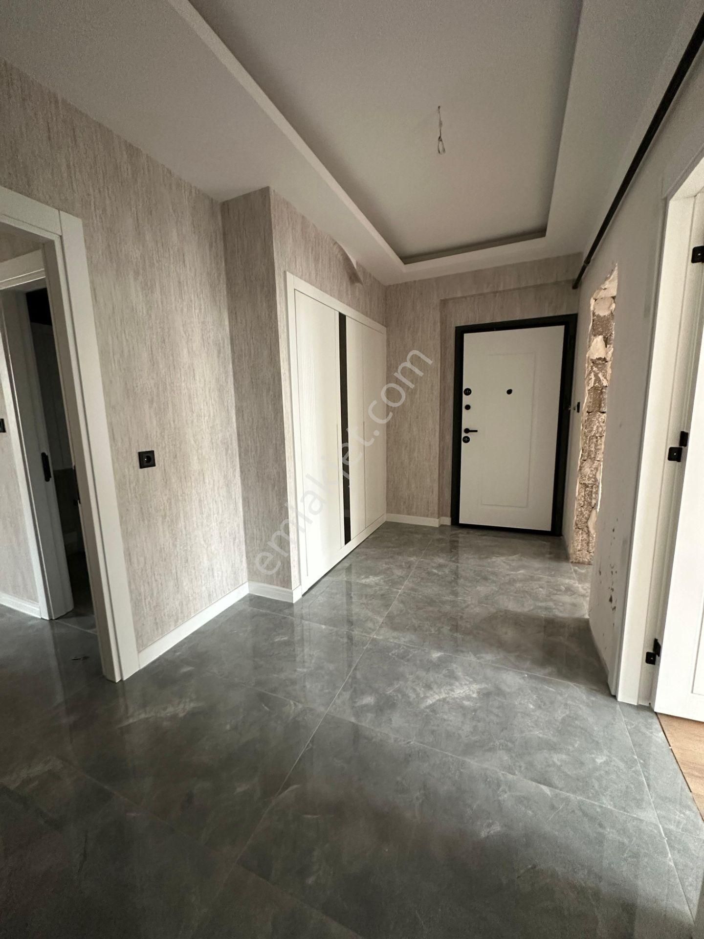 Selahaddin Eyyübide 4.5+1 Site İçi Arakat Lüks Daire - Görsel 3