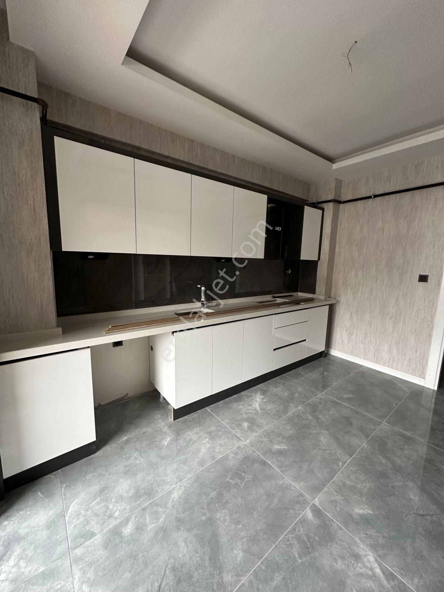 Selahaddin Eyyübide 4.5+1 Site İçi Arakat Lüks Daire - Görsel 4