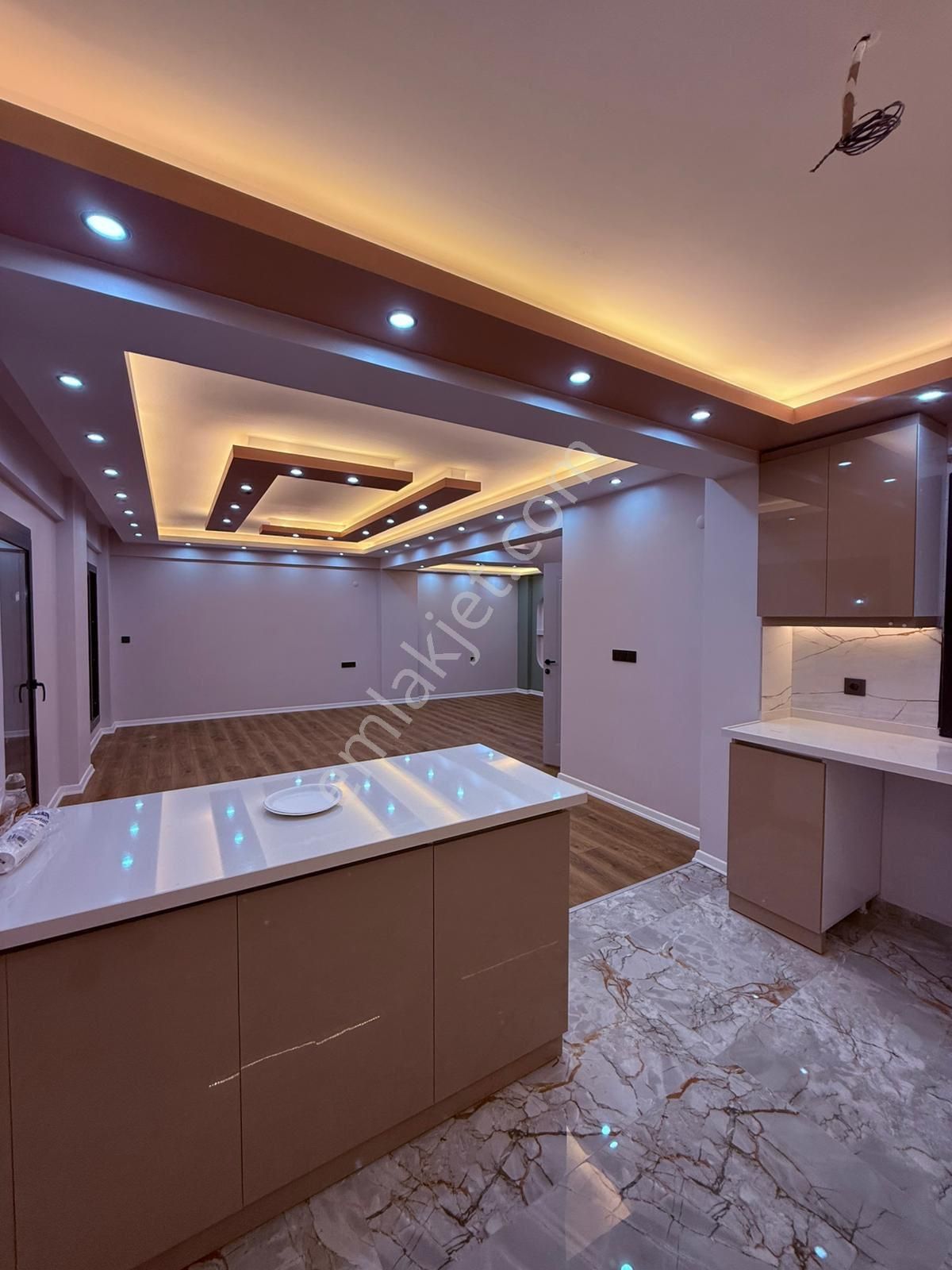 Turyaptan Deniz Manzaralı Teraslı Triplex Villa - Görsel 5