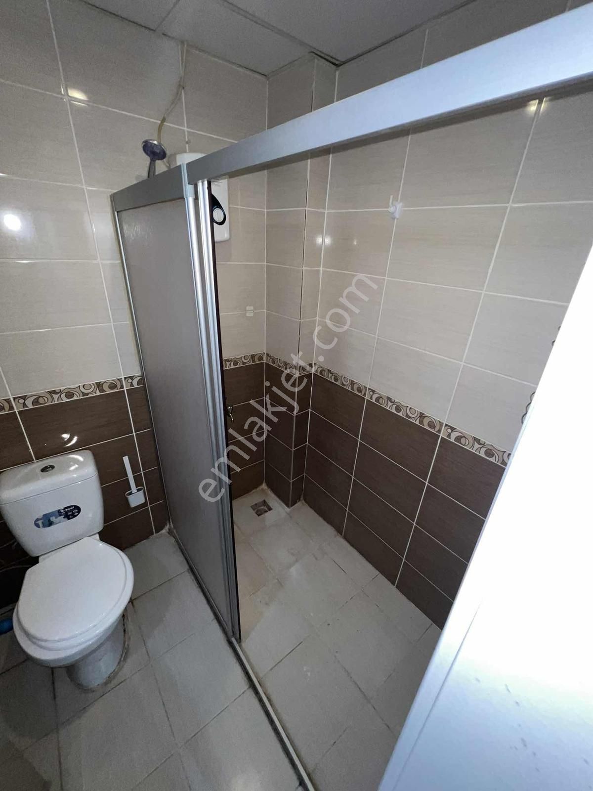 Binevlerde Mükemmel Konumda Kat Mülkiyetli Fırsat 2+0 Rezidans - Görsel 6