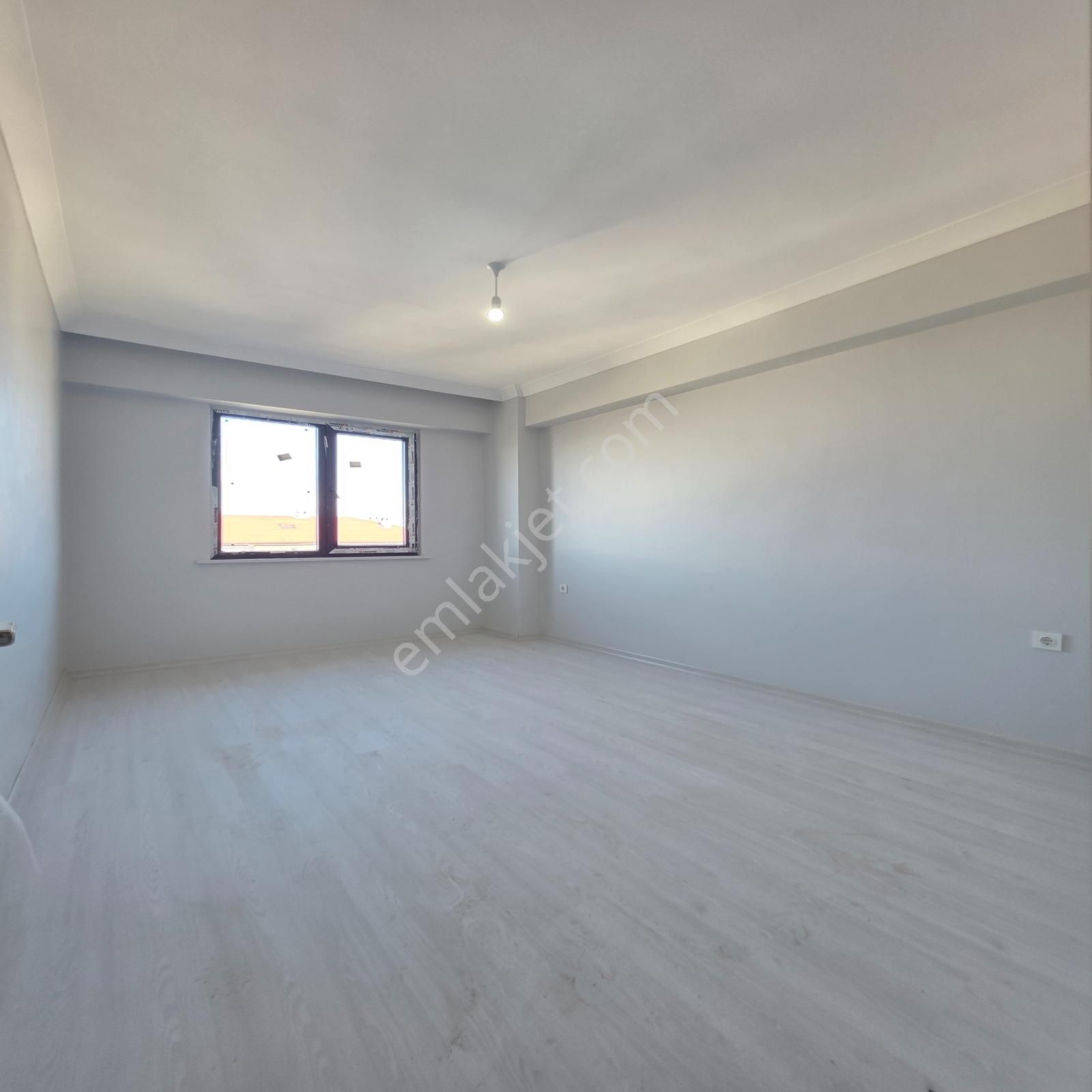 Yuvakurdan Sıfır Kiralık 3+1 İstasyon Mh Sitede Kapalı Otoparklı - Görsel 10