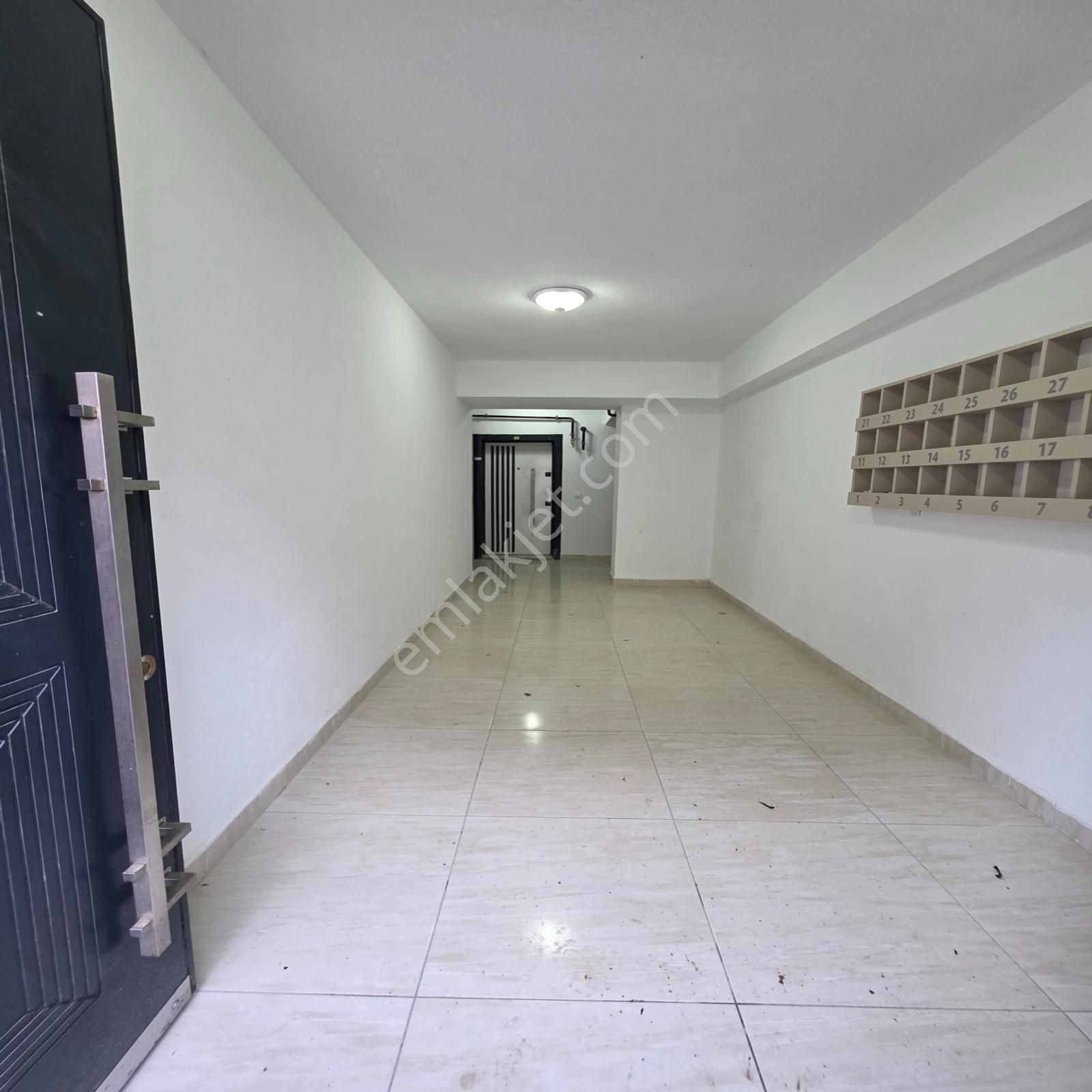 Yuvakurdan Sıfır Kiralık 3+1 İstasyon Mh Sitede Kapalı Otoparklı - Görsel 19