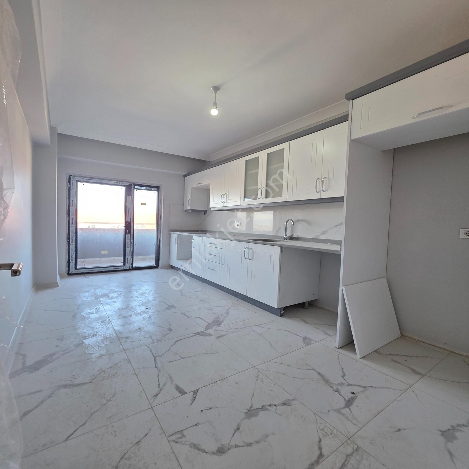 Yuvakurdan Sıfır Kiralık 3+1 İstasyon Mh Sitede Kapalı Otoparklı - Görsel 16