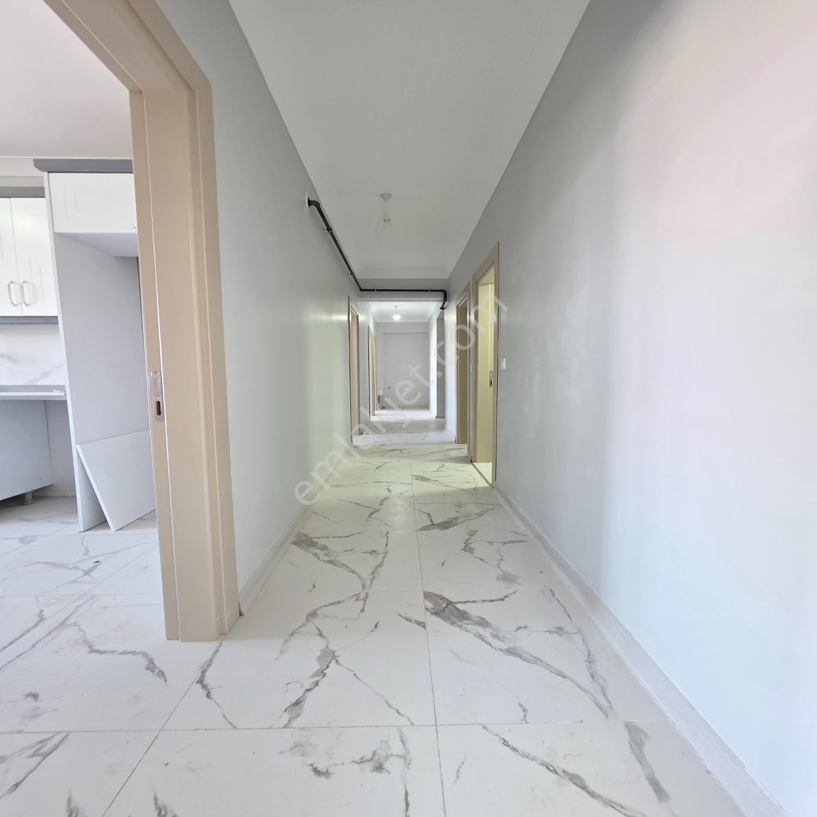 Yuvakurdan Sıfır Kiralık 3+1 İstasyon Mh Sitede Kapalı Otoparklı - Görsel 7