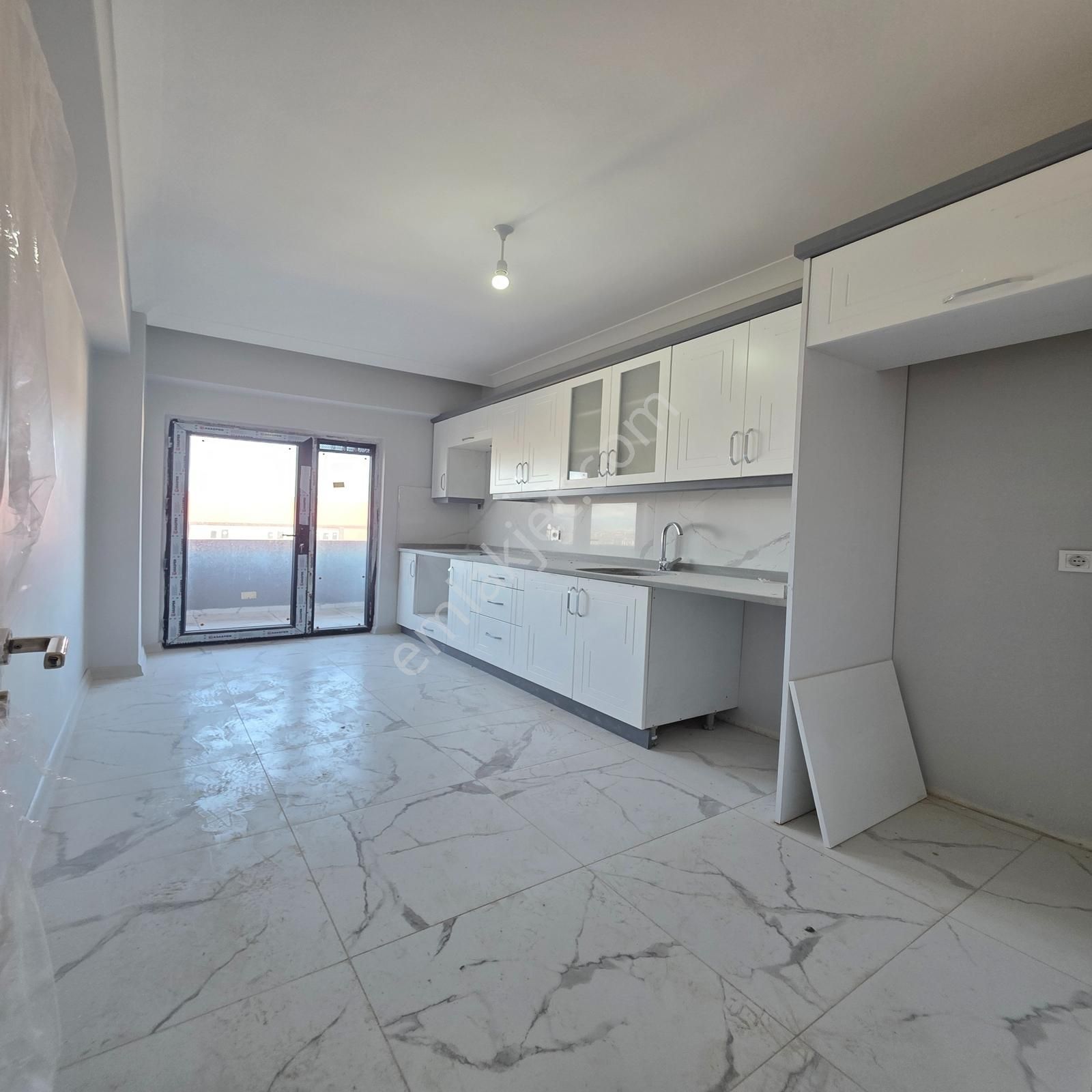 Yuvakurdan Sıfır Kiralık 3+1 İstasyon Mh Sitede Kapalı Otoparklı - Görsel 8