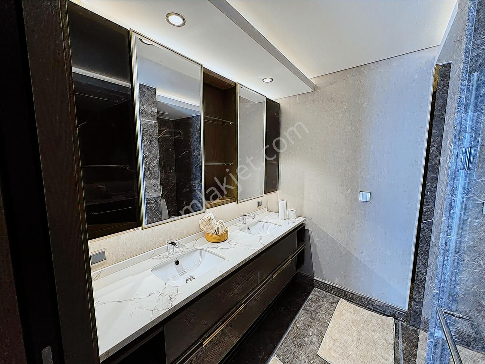 Yedi Mavide Deniz Manzaralı Eşyalı 5+1 Kiralık Daire | Tekce - Görsel 10