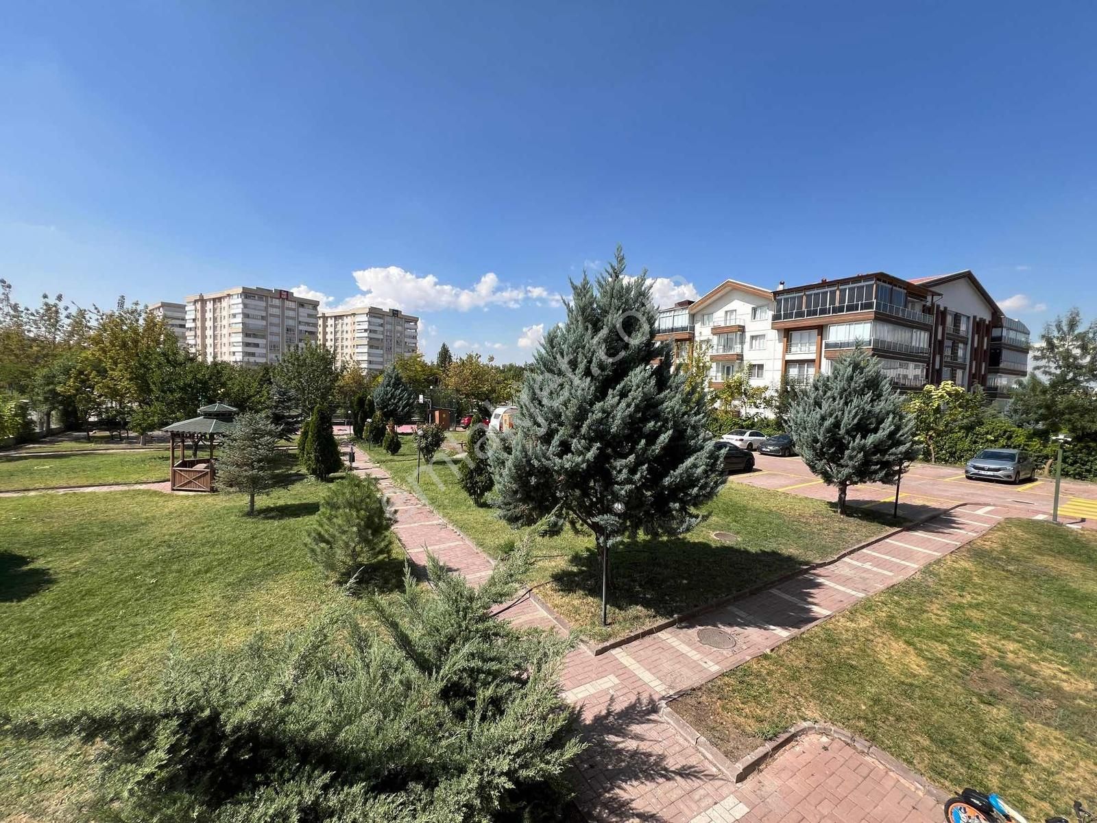 Turyap'tan Ahimesut'ta Site İçerisinde Kiralık 3+1 Daire - Görsel 22